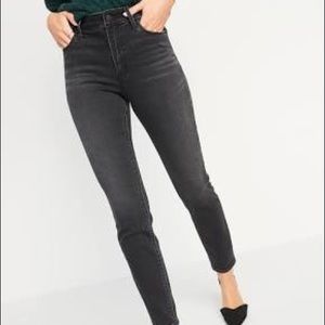 Old Navy Rockstar High Rise Super Skinny Jeans